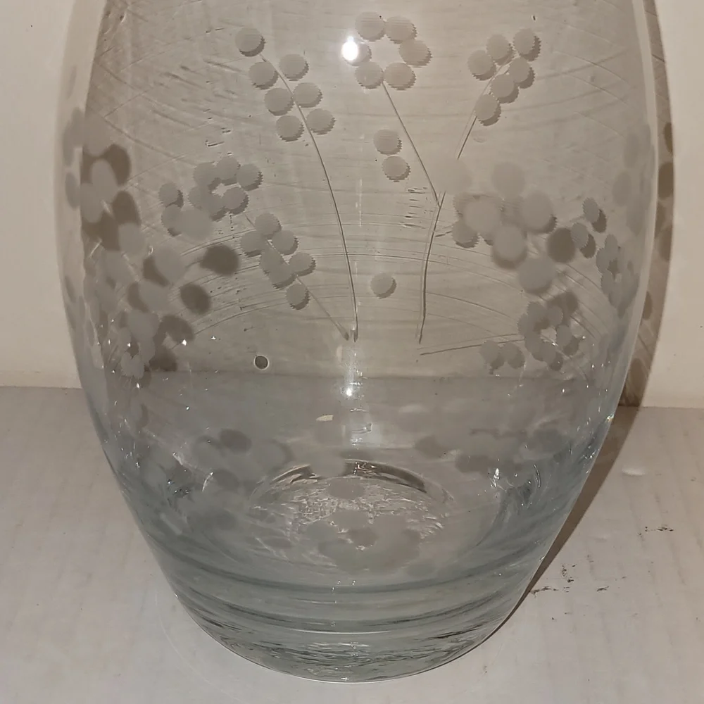 Vintage Etched Floral Teardrop Decanter with Stopper